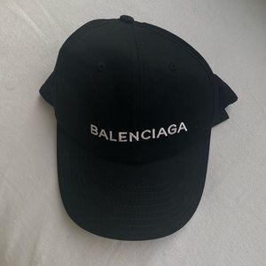Balenciaga hat 🖤